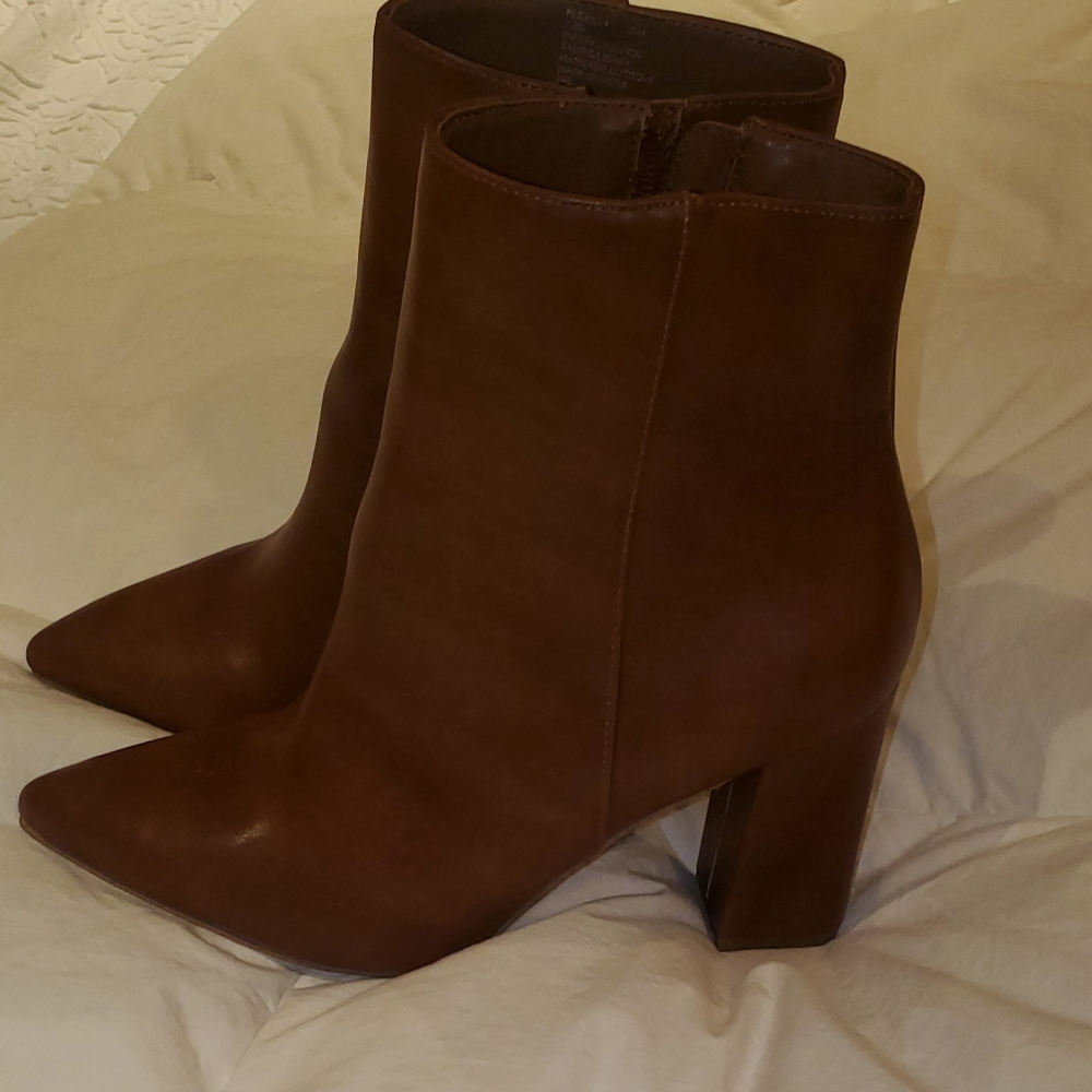 Boots - Picture 3 of 3